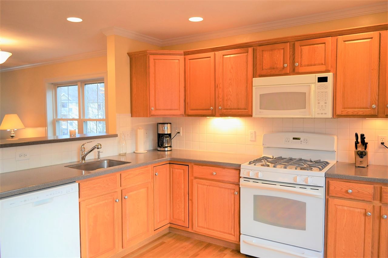 243 Drakeside Road, Unit 11 Hampton, NH 03842 - Photo 3 of 27