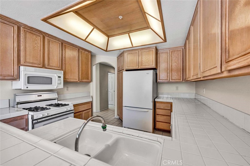 2315 Cascade Tustin, CA 92782 - Photo 12 of 56