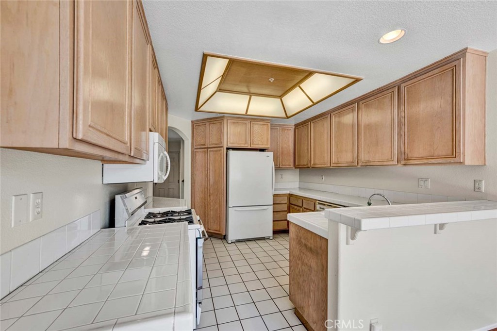 2315 Cascade Tustin, CA 92782 - Photo 13 of 56