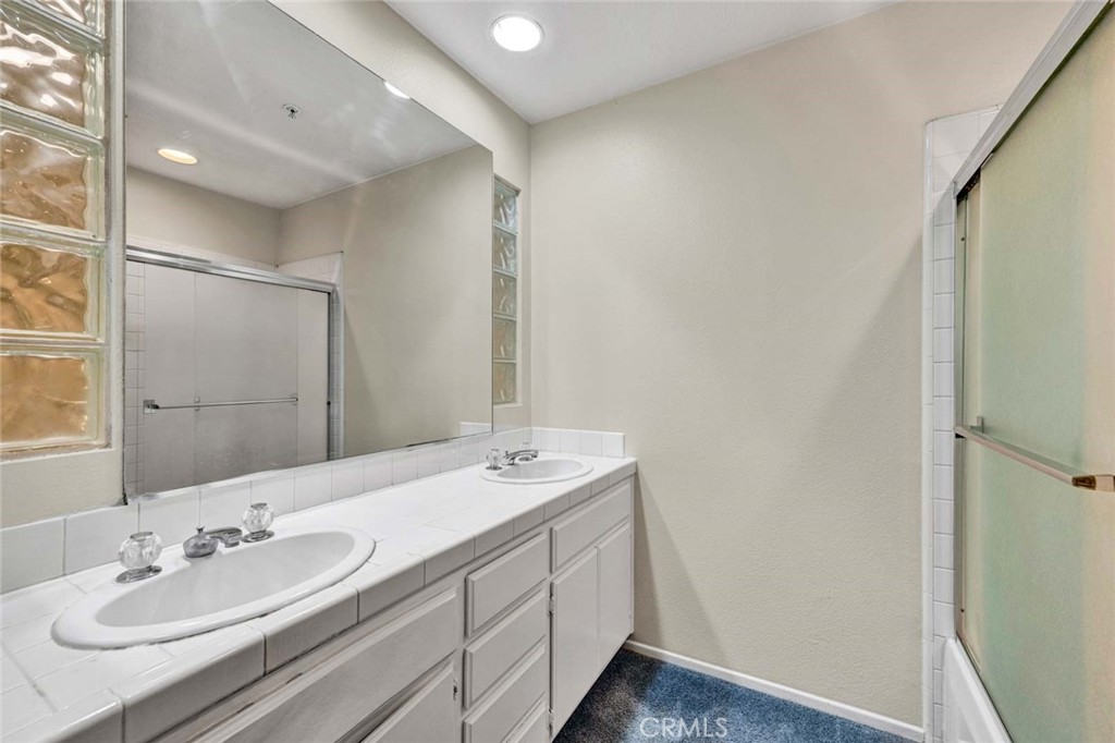 2315 Cascade Tustin, CA 92782 - Photo 26 of 56