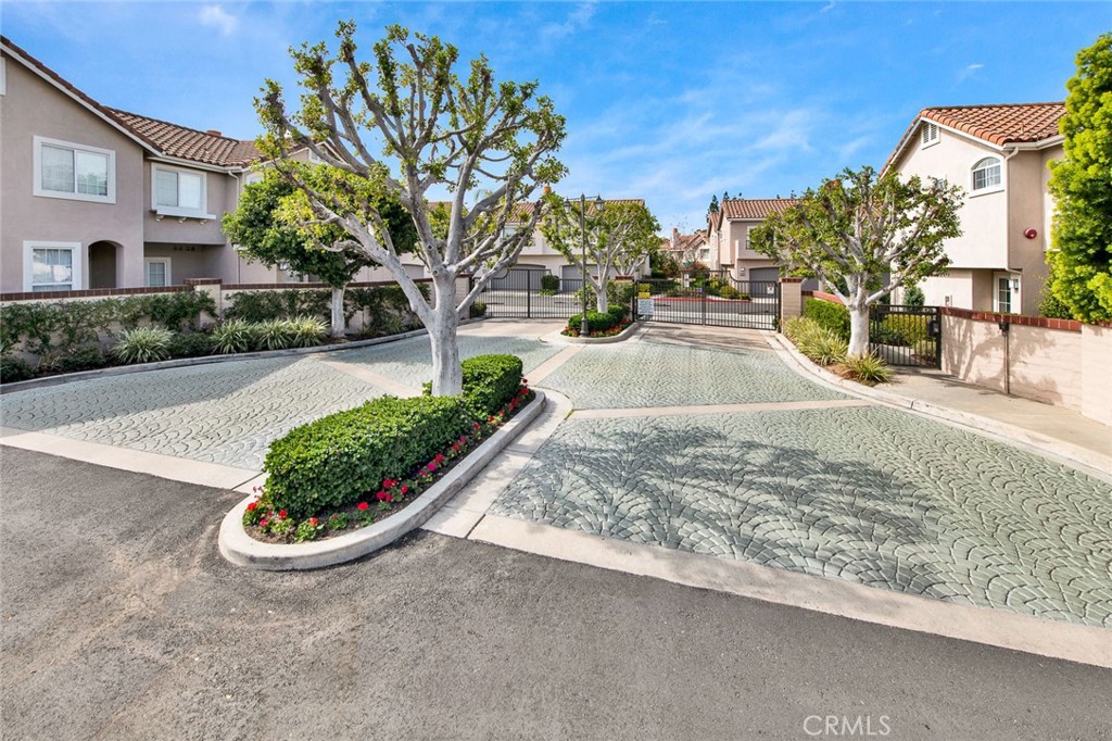 2315 Cascade Tustin, CA 92782 - Photo 39 of 56