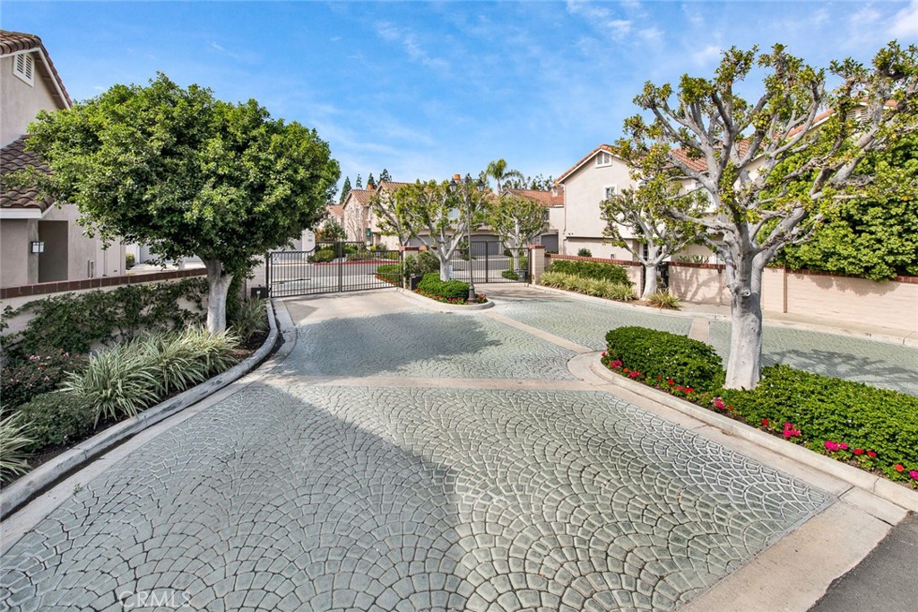 2315 Cascade Tustin, CA 92782 - Photo 46 of 56