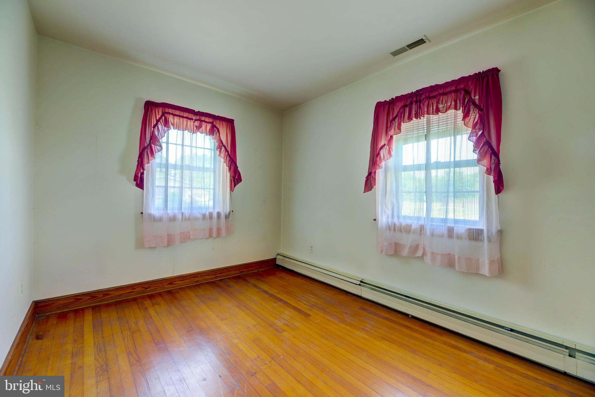 5422 Moose Lodge Road Cambridge, MD 21613 - Photo 20 of 27 Bedroom 3