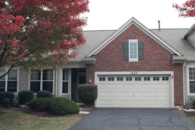 $325,000 | 1622 Captiva Drive, Aurora, IL 60504