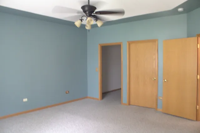 $325,000 | 1622 Captiva Drive, Aurora, IL 60504