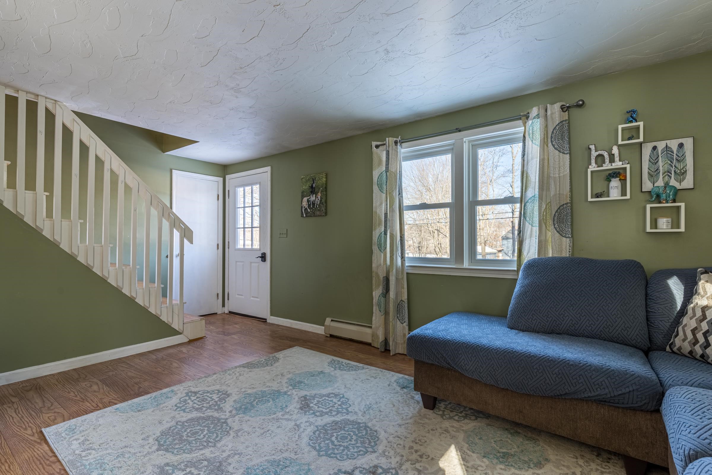 93 Varney Road Barnstead, NH 03225 - Photo 3 of 28