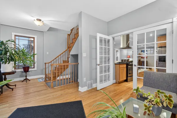 $450,000 | 4608 Hawthorne Avenue, Lyons, IL 60534