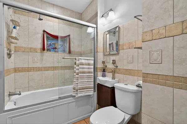 $450,000 | 4608 Hawthorne Avenue, Lyons, IL 60534