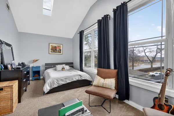 $450,000 | 4608 Hawthorne Avenue, Lyons, IL 60534