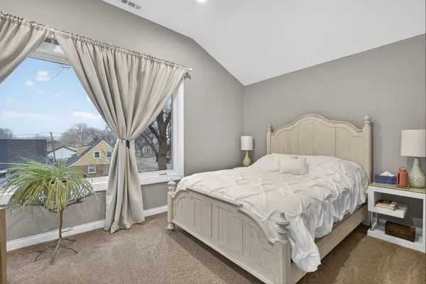 $450,000 | 4608 Hawthorne Avenue, Lyons, IL 60534