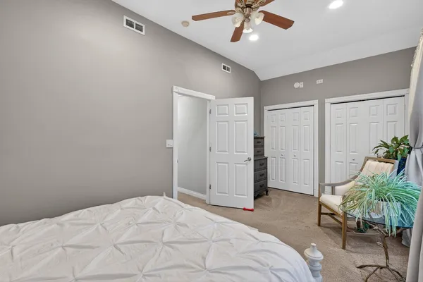 $450,000 | 4608 Hawthorne Avenue, Lyons, IL 60534