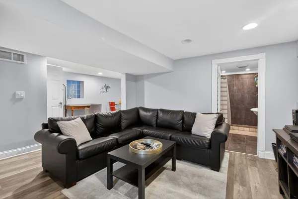 $450,000 | 4608 Hawthorne Avenue, Lyons, IL 60534