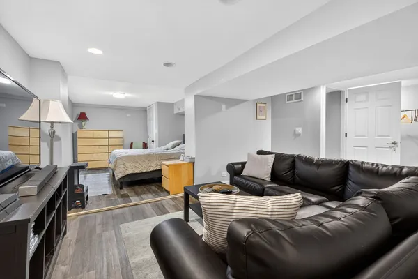 $450,000 | 4608 Hawthorne Avenue, Lyons, IL 60534