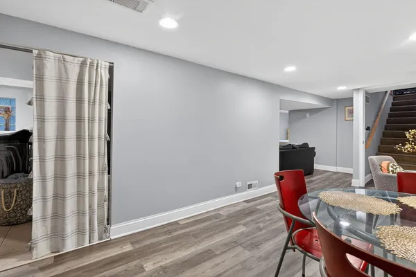 $450,000 | 4608 Hawthorne Avenue, Lyons, IL 60534