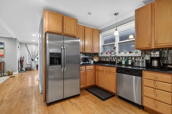 $450,000 | 4608 Hawthorne Avenue, Lyons, IL 60534