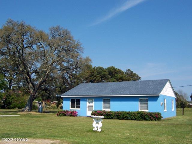 243 Gillikin Road Beaufort, NC 28516 - Photo 2 of 6 front