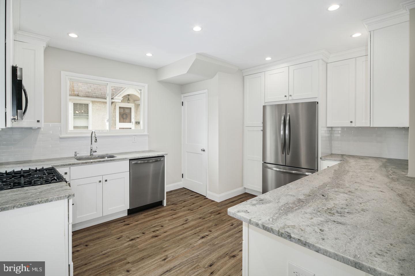 35 Princeton Road Havertown, PA 19083 - Photo 13 of 34 KITCHEN