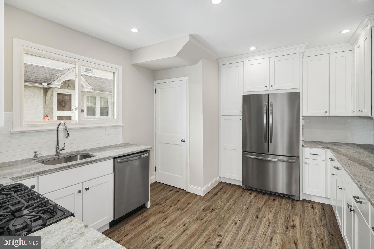 35 Princeton Road Havertown, PA 19083 - Photo 14 of 34 KITCHEN