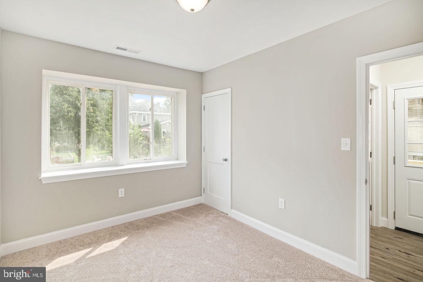 35 Princeton Road Havertown, PA 19083 - Photo 19 of 34 FIRST FLOOR BEDROOM