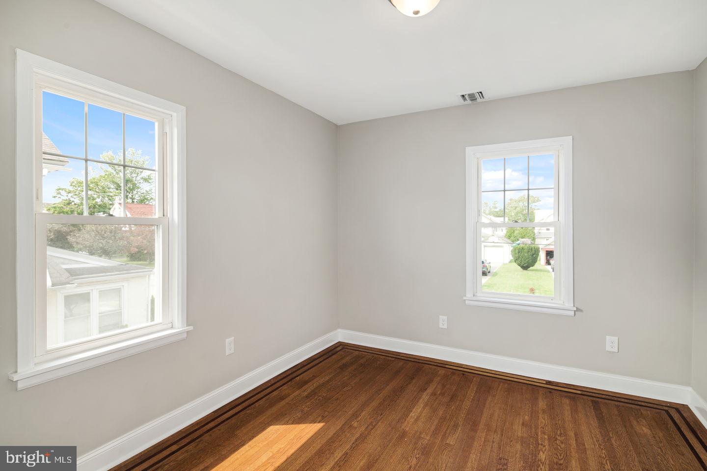 35 Princeton Road Havertown, PA 19083 - Photo 27 of 34 4TH BATHROOM