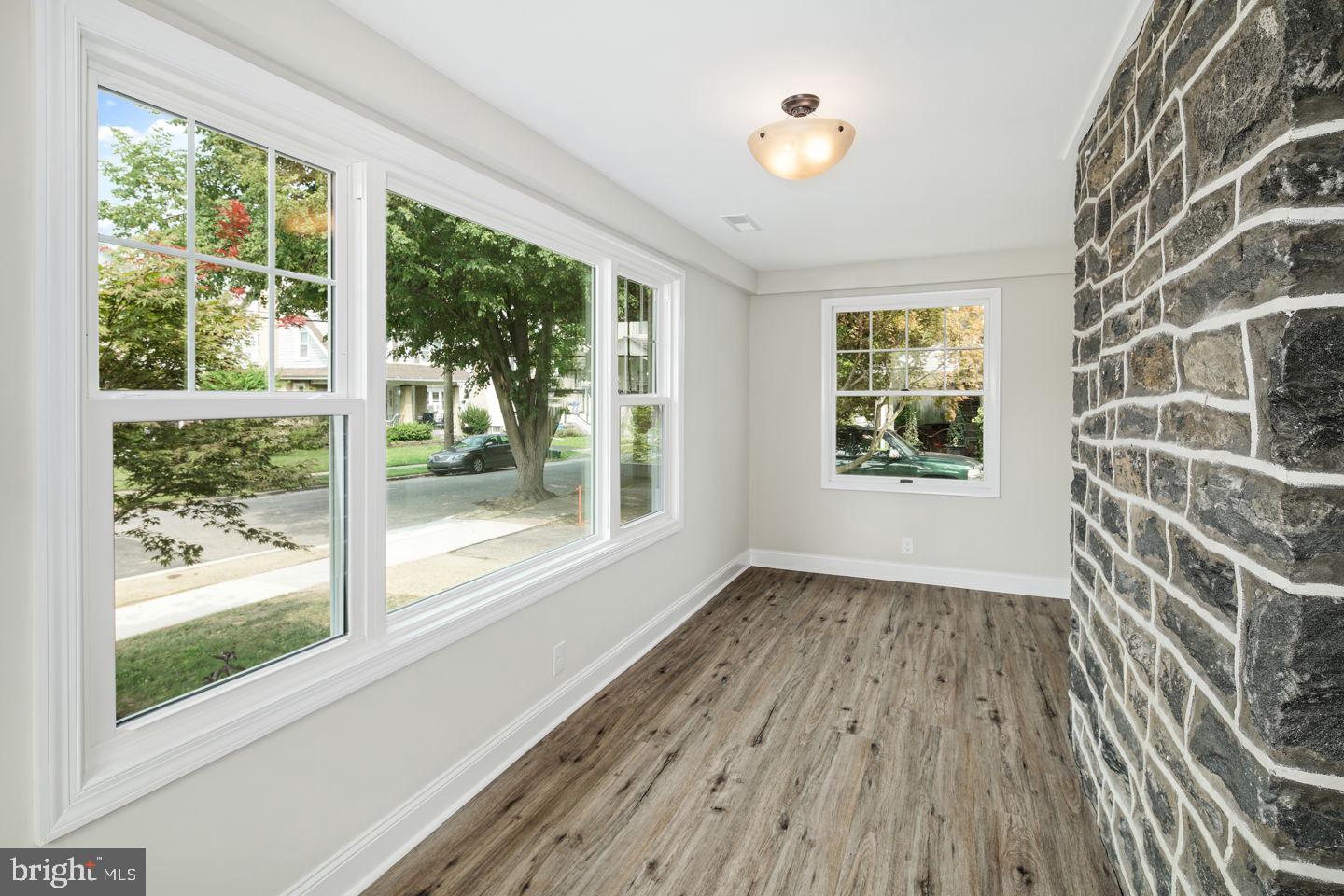 35 Princeton Road Havertown, PA 19083 - Photo 8 of 34 ENCLOSED FRONT PORCH/DEN/OFFICE