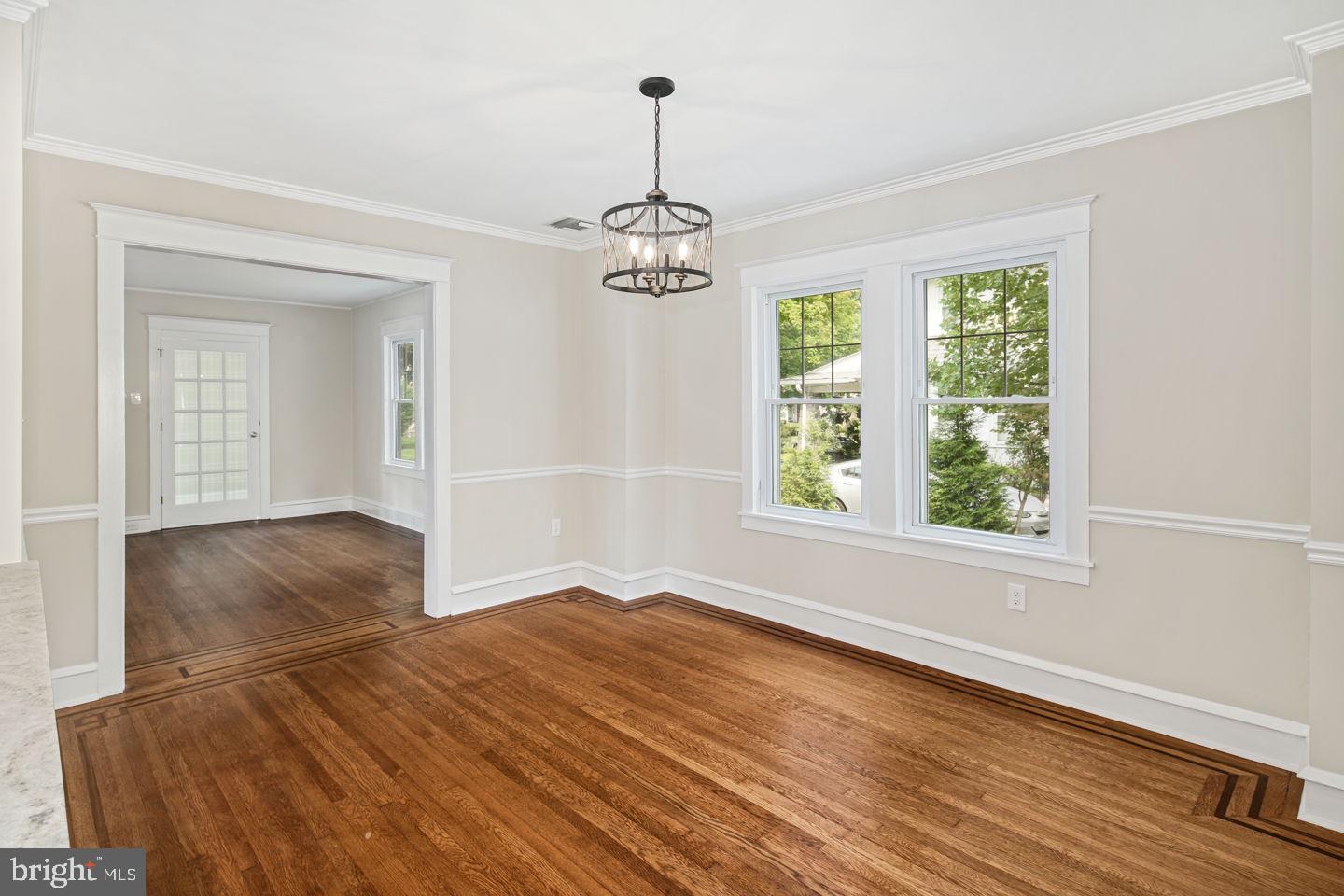 35 Princeton Road Havertown, PA 19083 - Photo 9 of 34 OPEN CONCEPT DINING/BREAKFAST ROOM