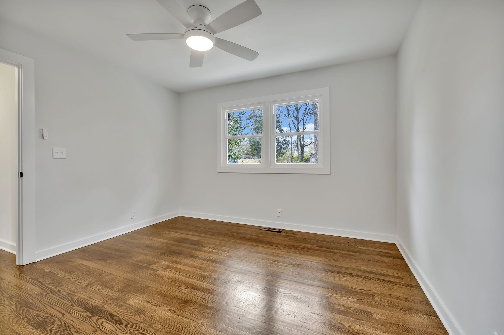 5315 Anchorage Drive Nashville, TN 37220 - Photo 20 of 38 wooden floor in an empty room with a window