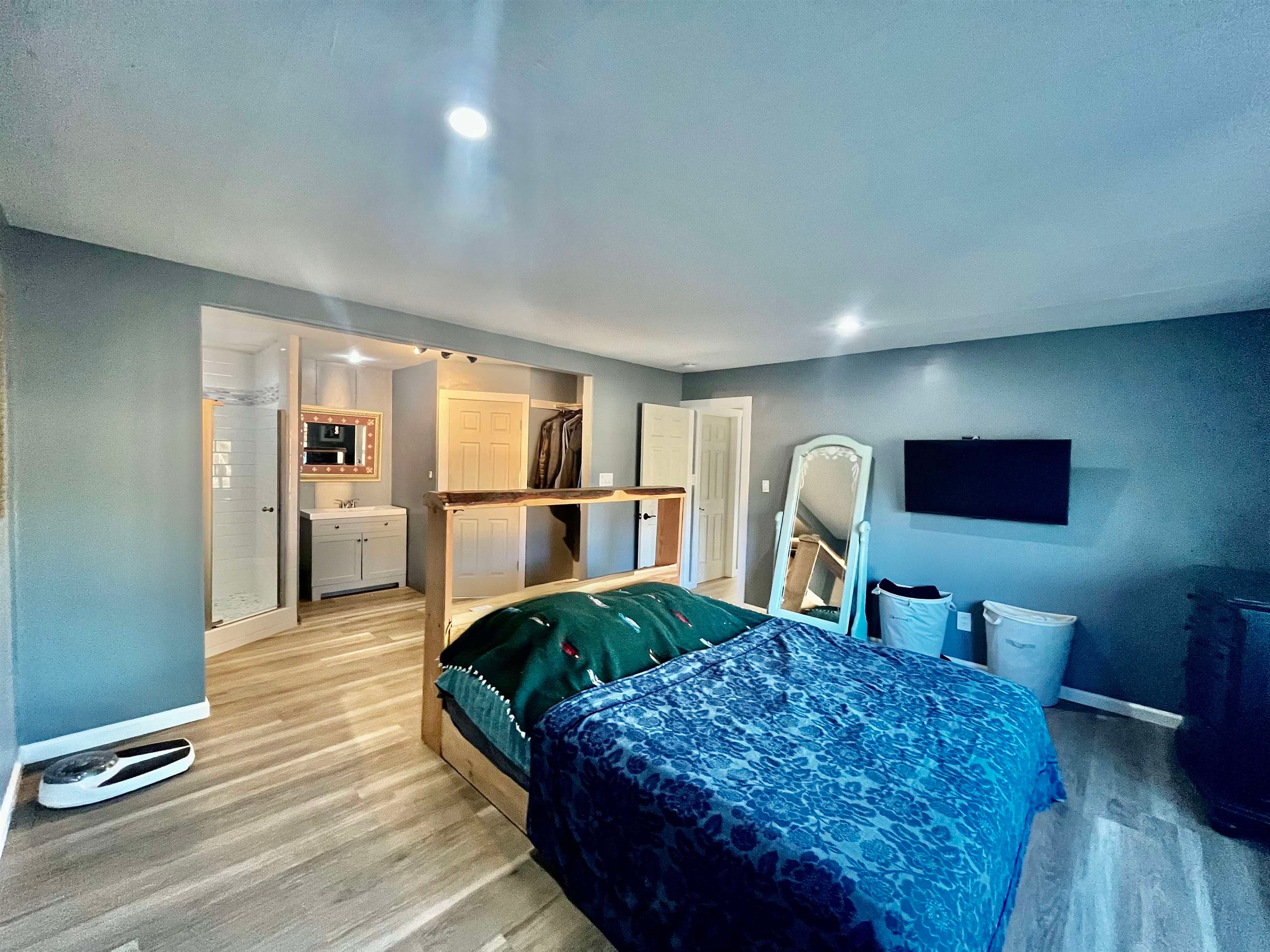 25147-25135 Edgewood Road Weed, CA 96094 - Photo 19 of 21 Gallery Image 19