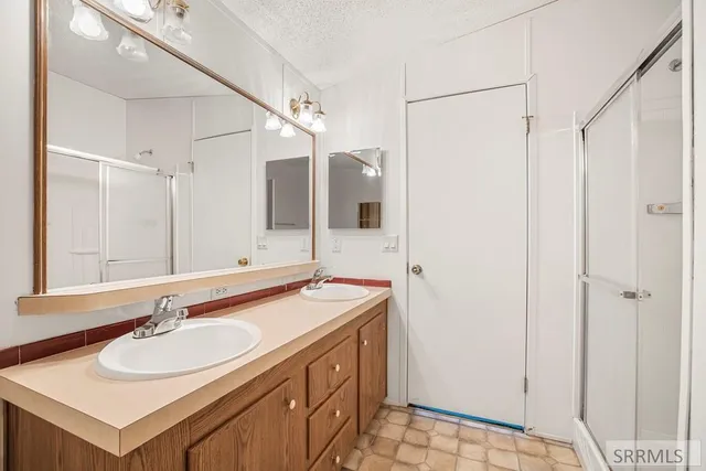 $570,000 | 2124 North 3000 West, Rexburg, ID 83440