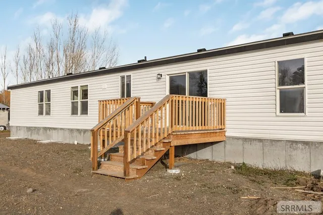 $570,000 | 2124 North 3000 West, Rexburg, ID 83440