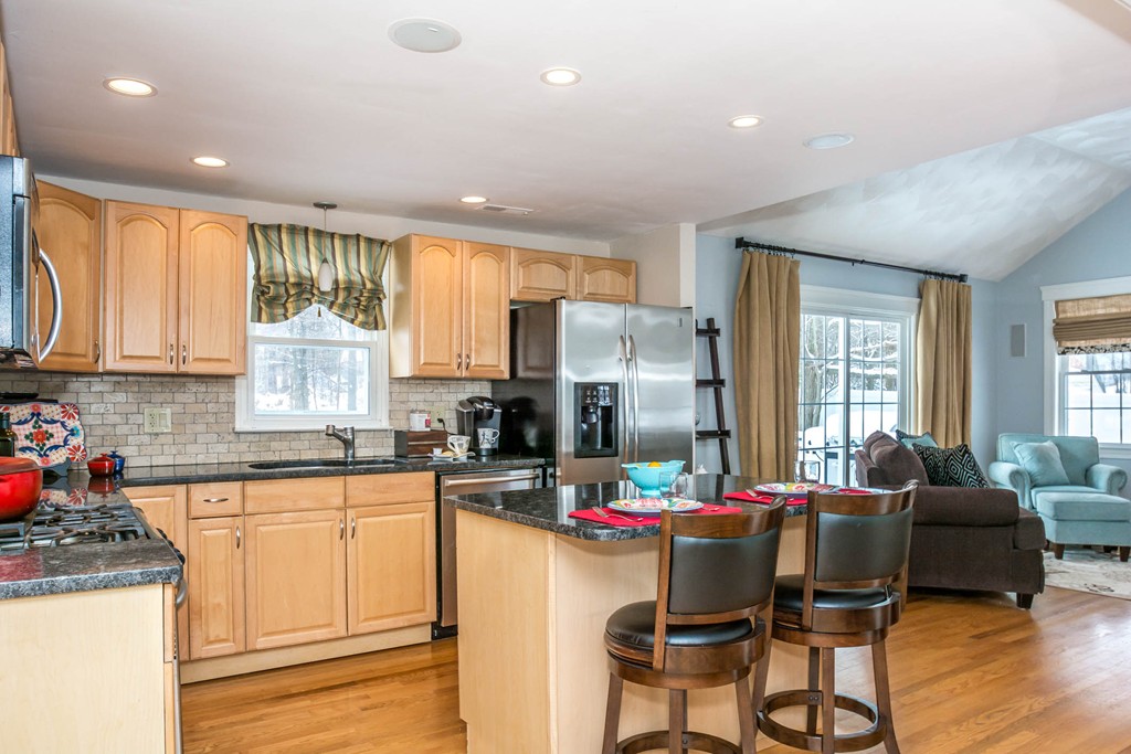 50 Baldwin Road Billerica, MA 01821 - Photo 5 of 28