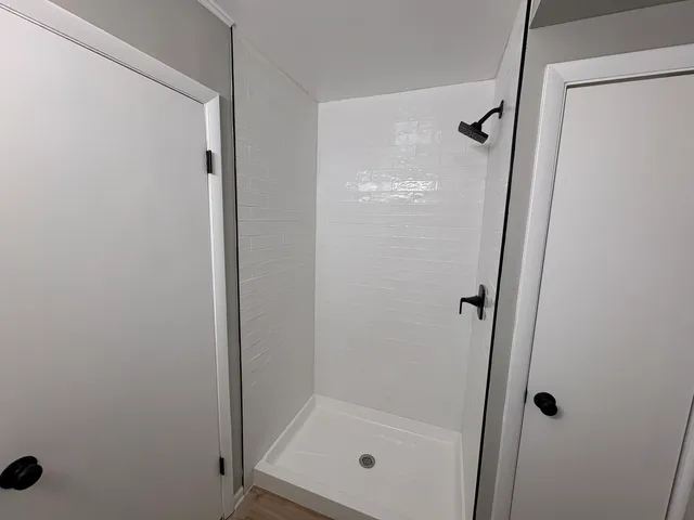 $384,900 | 8124 Kensington Lane, Hanover Park, IL 60133