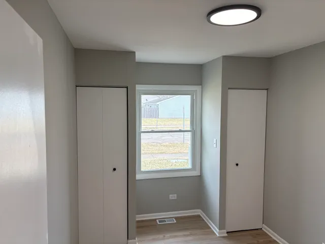 $384,900 | 8124 Kensington Lane, Hanover Park, IL 60133