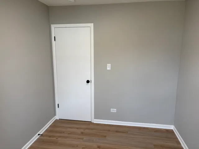 $384,900 | 8124 Kensington Lane, Hanover Park, IL 60133