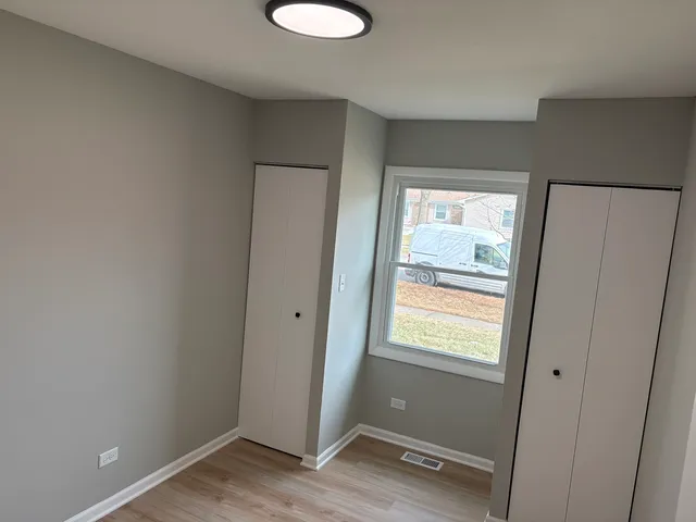 $384,900 | 8124 Kensington Lane, Hanover Park, IL 60133