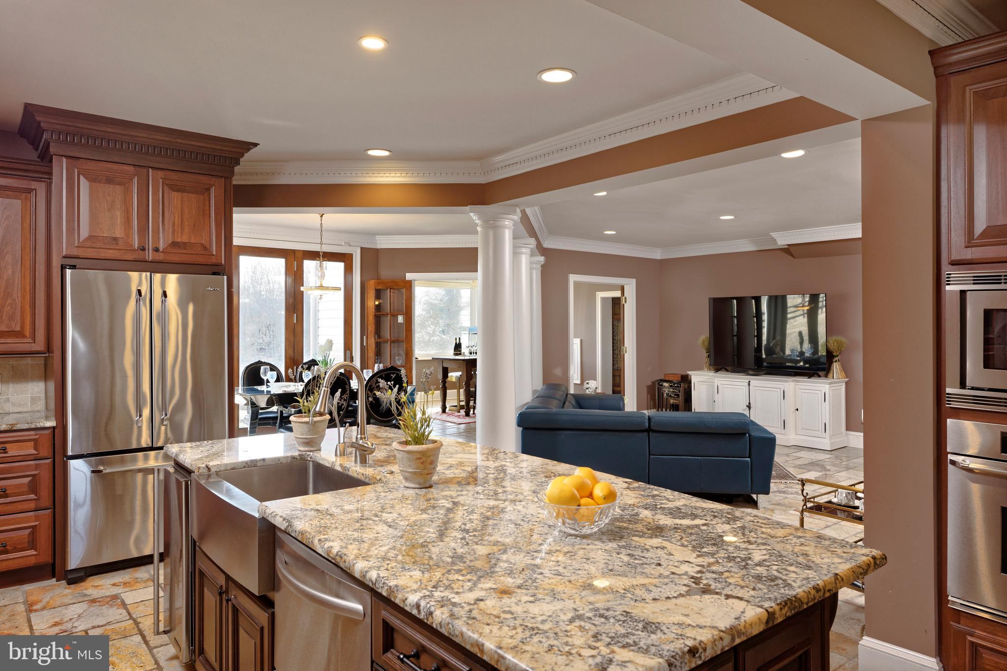 5299 Keyser Road Hume, VA 22639 - Photo 14 of 64 Gourmet kitchen opens to B-fast Area and Family Rm