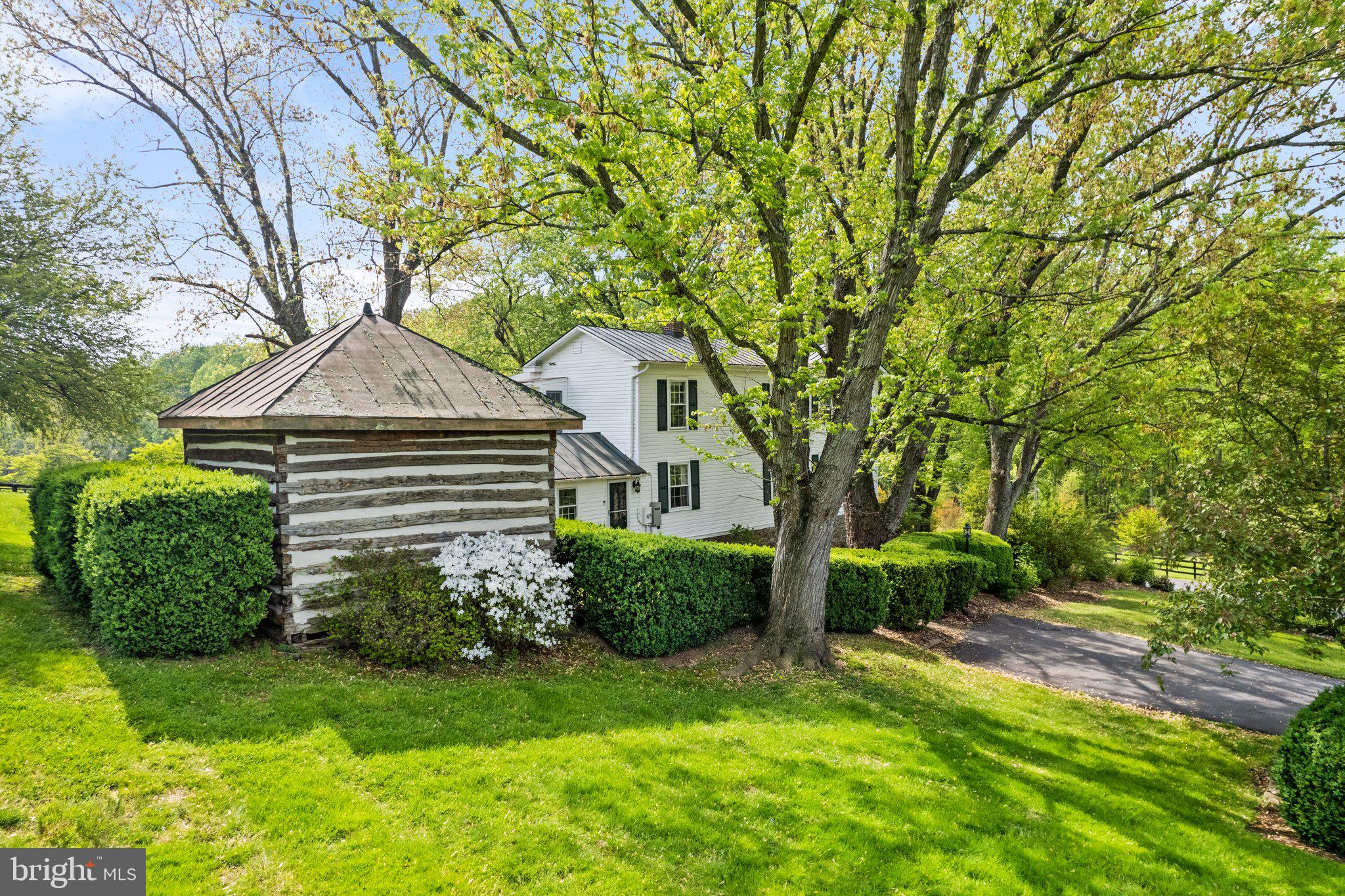 5299 Keyser Road Hume, VA 22639 - Photo 40 of 64 Lovely old log cabin off the main house