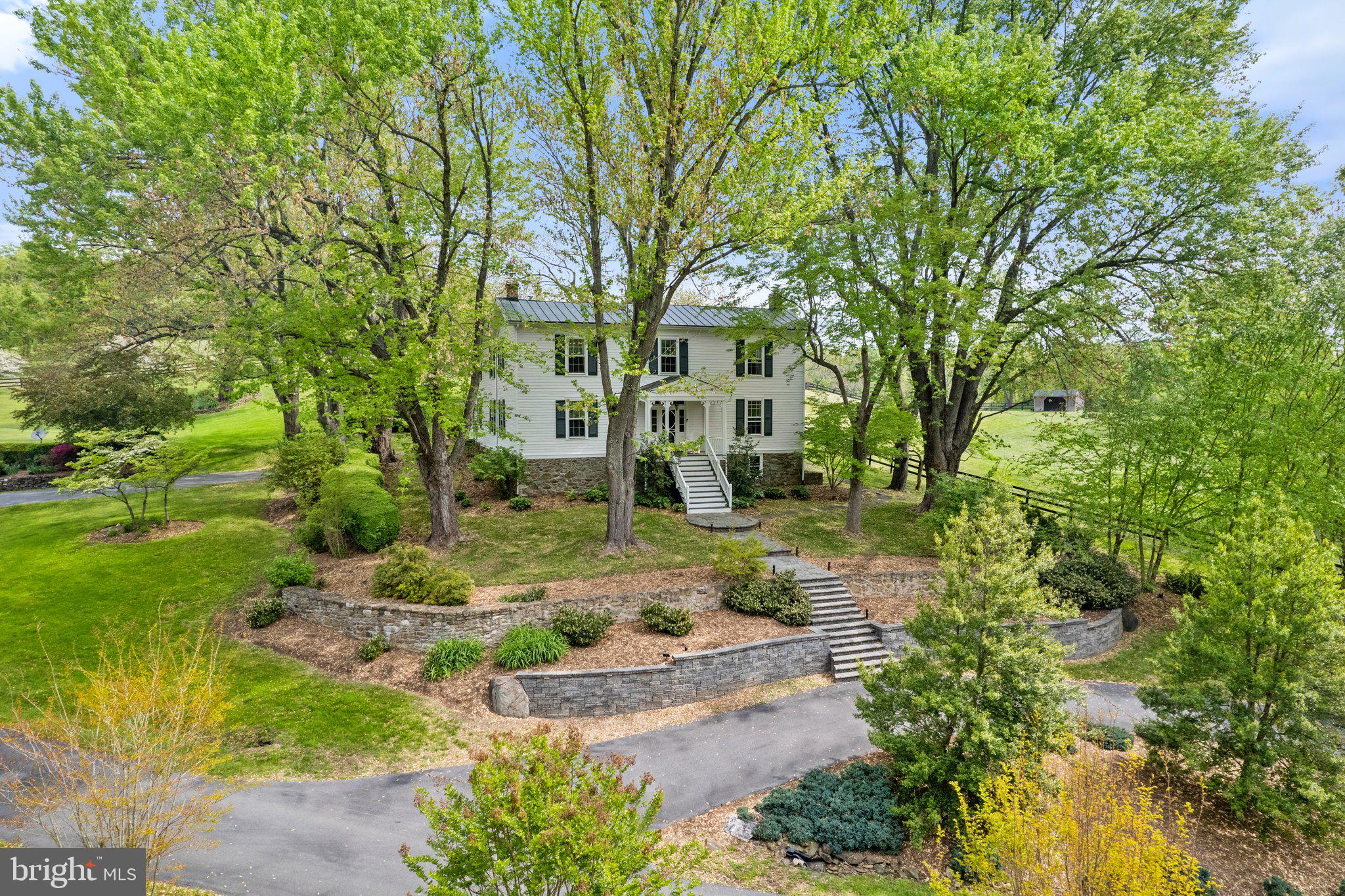 5299 Keyser Road Hume, VA 22639 - Photo 42 of 64 Circular driveway and hardscaping welcome visitors