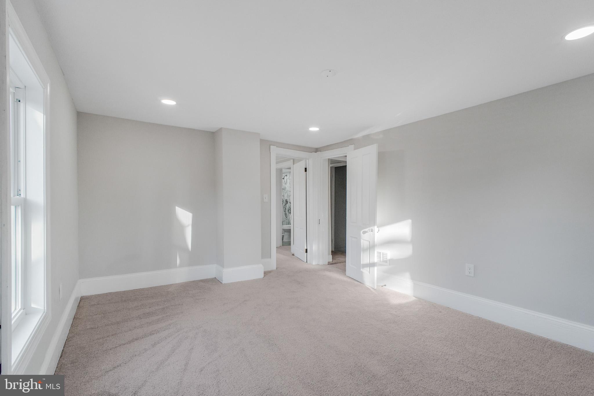 125 High Street Luray, VA 22835 - Photo 14 of 31 a view of empty room