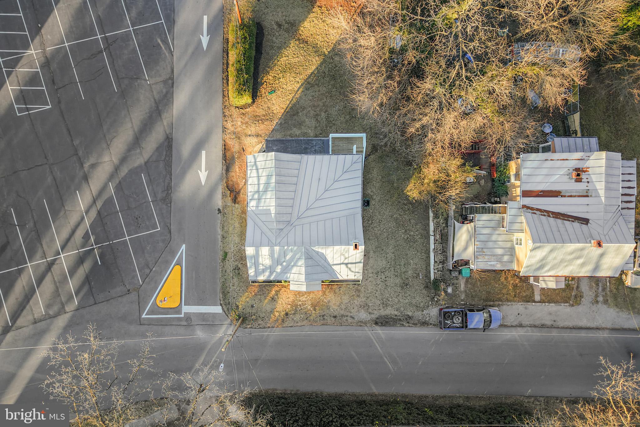 125 High Street Luray, VA 22835 - Photo 28 of 31 an aerial view of residential houses with outdoor space