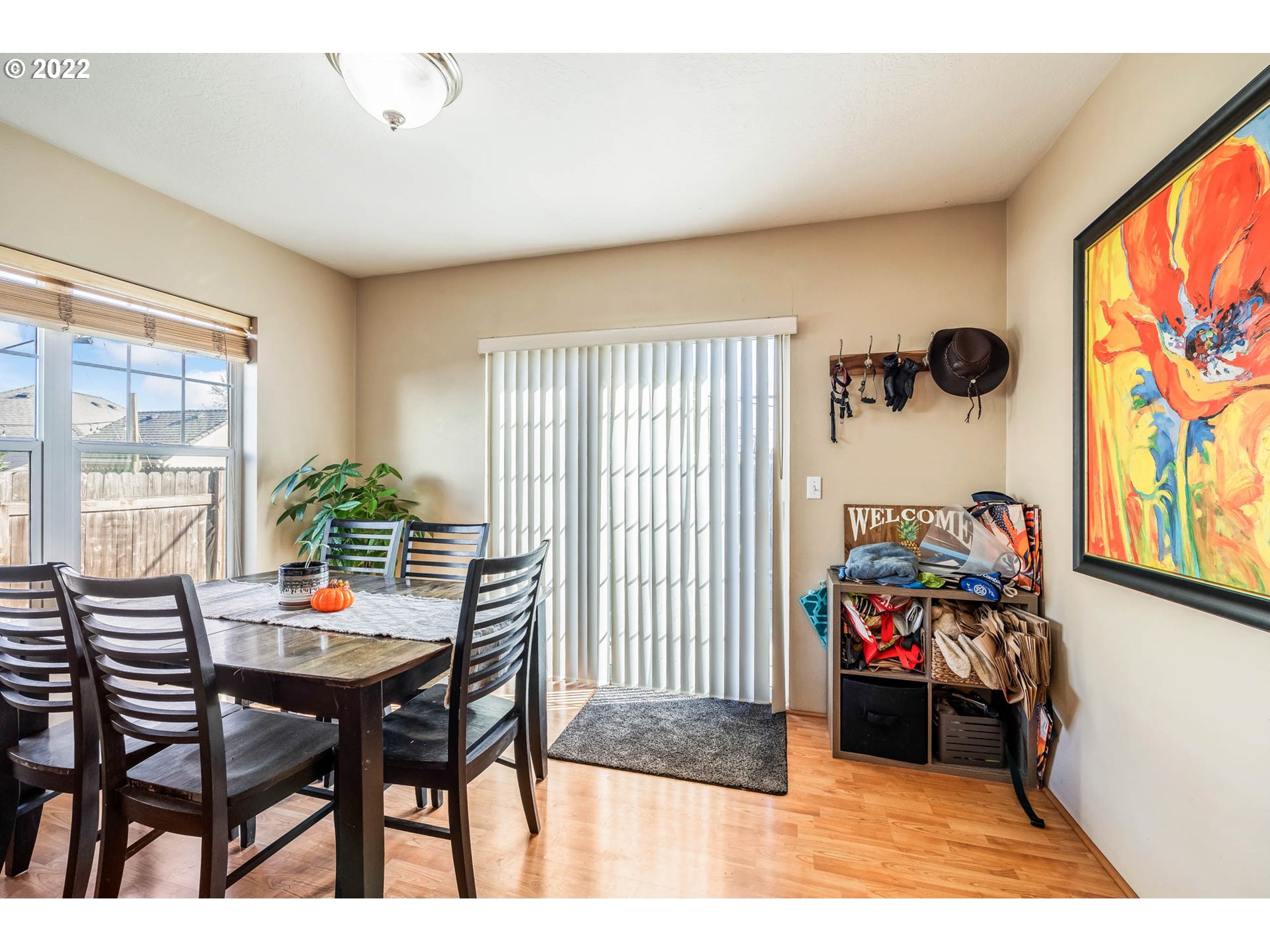 1849 8th Street Springfield, OR 97477 - Photo 7 of 32 a outdoor space with furniture
