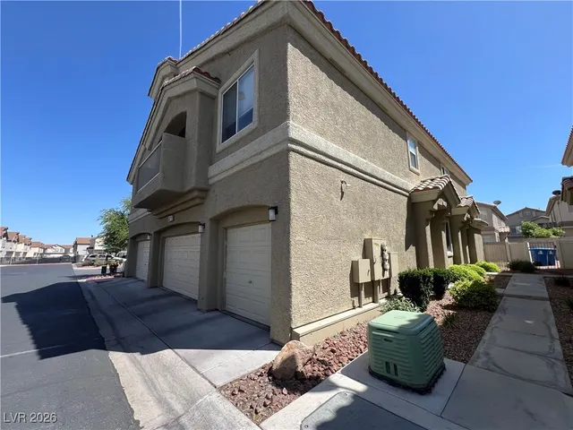 $1,643 | 6371 Lorne Green Avenue, Unit 101, Henderson, NV 89011