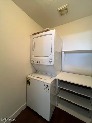 $1,643 | 6371 Lorne Green Avenue, Unit 101, Henderson, NV 89011