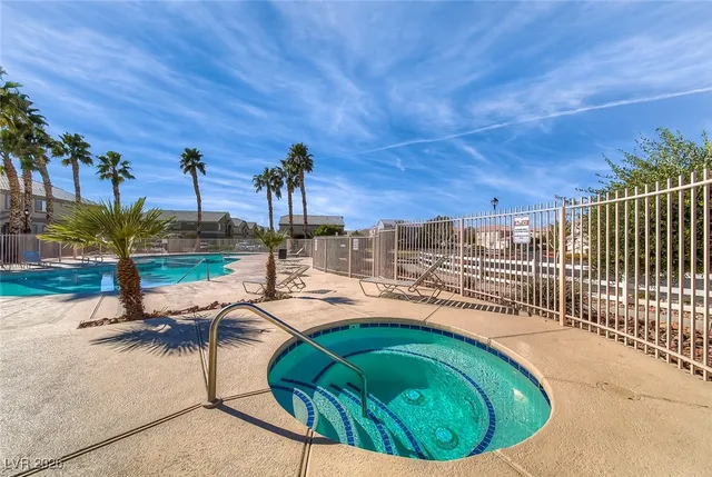 $1,643 | 6371 Lorne Green Avenue, Unit 101, Henderson, NV 89011