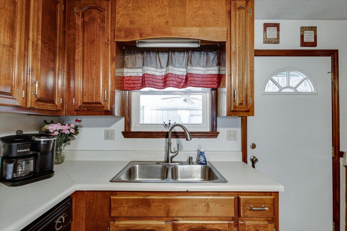 106 Stoker Road Jasper, TN 37347 - Photo 8 of 32 08-106 Stoker-8