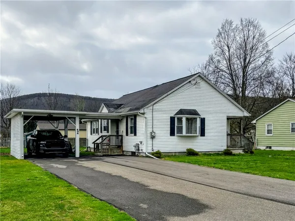 $134,500 | 404 Merrill Place, Southport, NY 14904