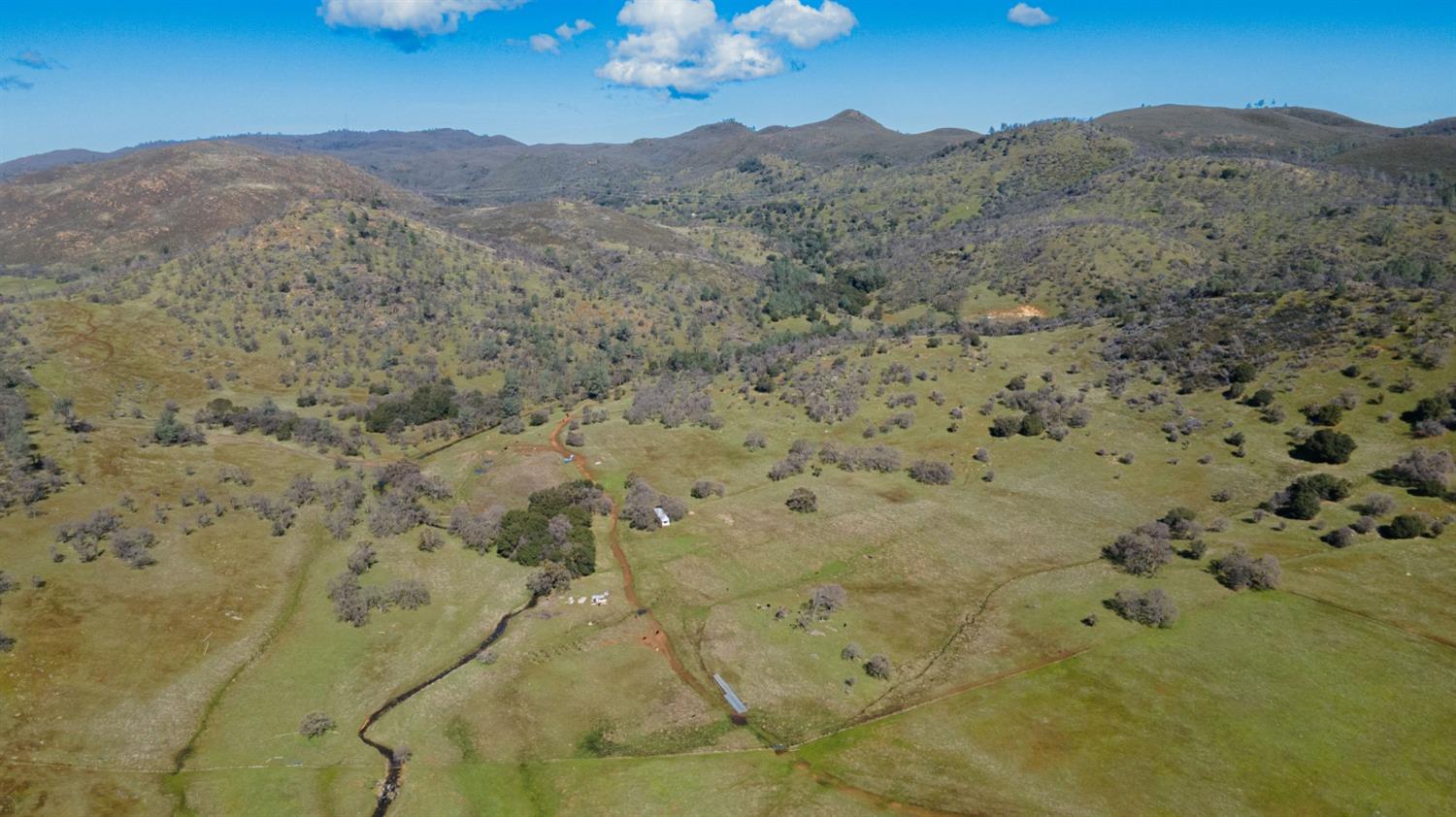 0 3 Hunt Road Farmington, CA 95228 - Photo 5 of 22 a view of a dry field