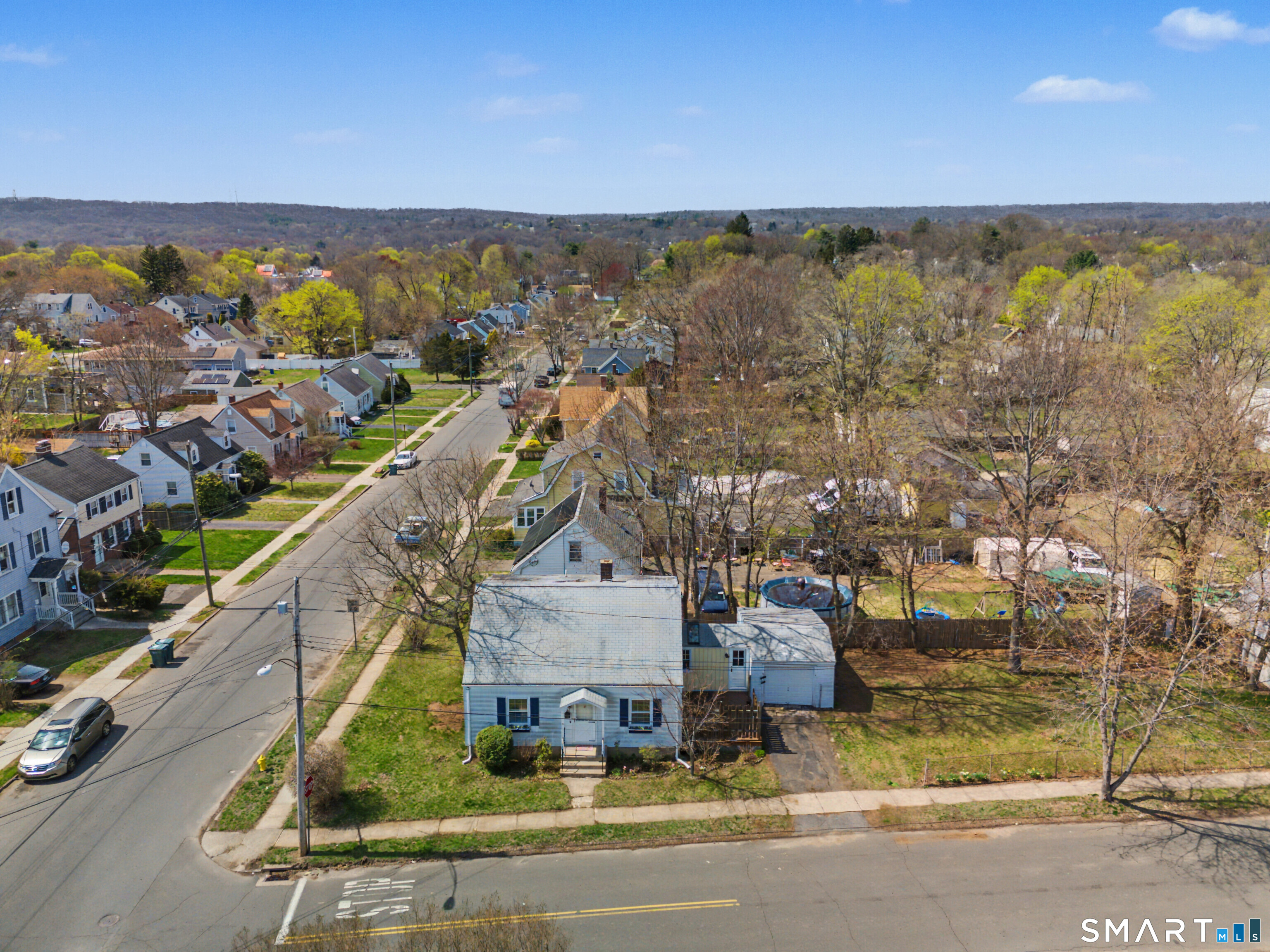 4 Dallas Street Hamden, CT 06514 - Photo 32 of 36
