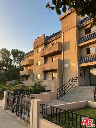 $404,000 | 10901 Laurel Canyon Boulevard, Unit 212, San Fernando, CA 91340