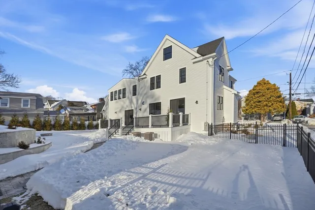 $3,499,000 | 12 Daley Road, Hingham, MA 02043